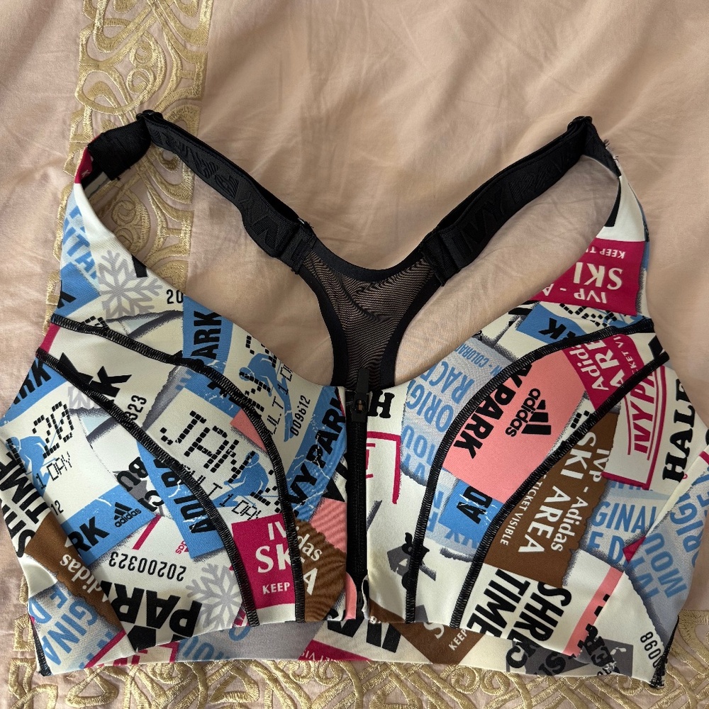 Ivy Park x Beyoncé Limited Edition Sports Bra